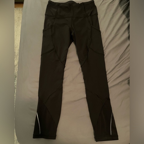 Lululemon Scrunch Butt Legging With Mesh - Black - Picture 1 of 3